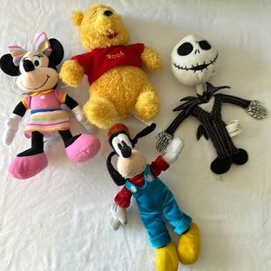 4 DISNEY PLUSH MINI CHARACTORS